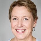 Eva, 57 AÑOS