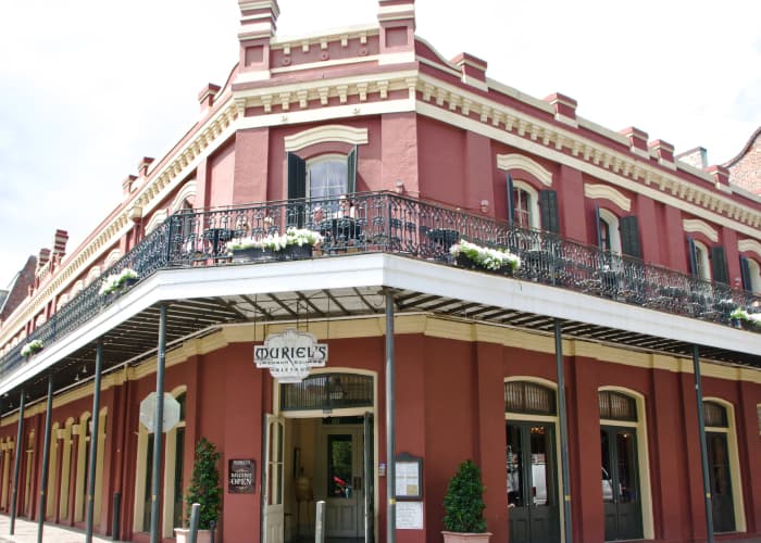 New-Orleans Bar